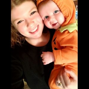 Meet your Posher, Lauren